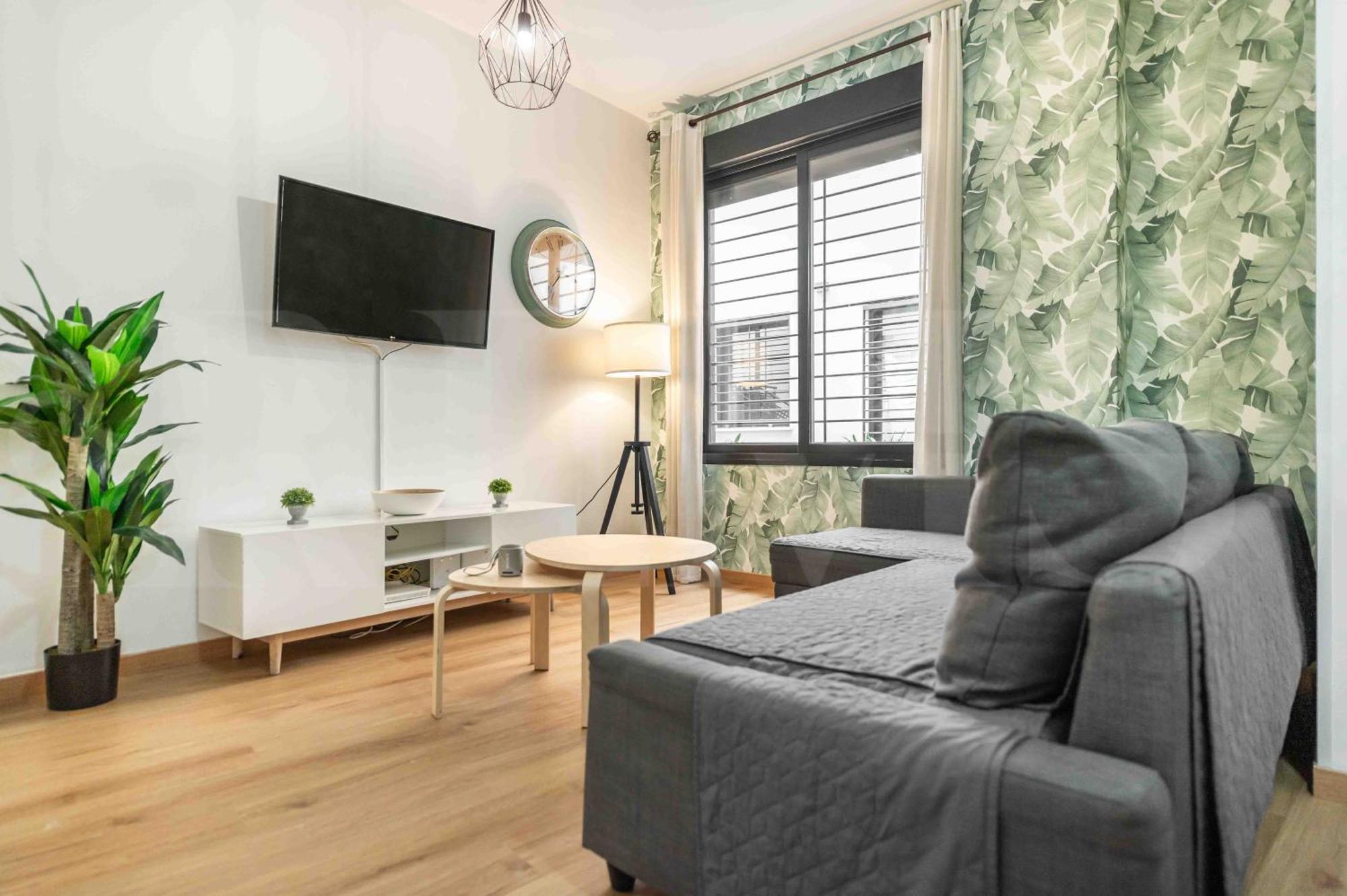 Relaxing Apartment With Parking In The Center By Rems Málaga Eksteriør bilde